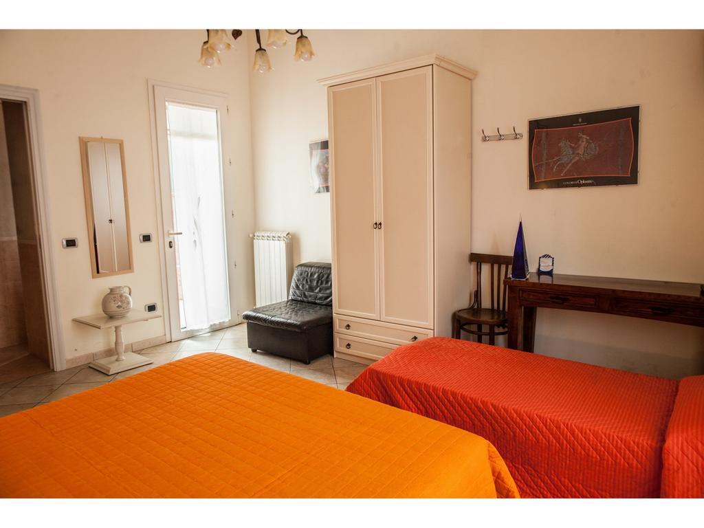 Casa Vacanze Il Gatto Rosso Trecase Værelse billede