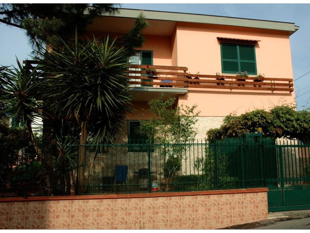 Casa Vacanze Il Gatto Rosso Trecase Eksteriør billede